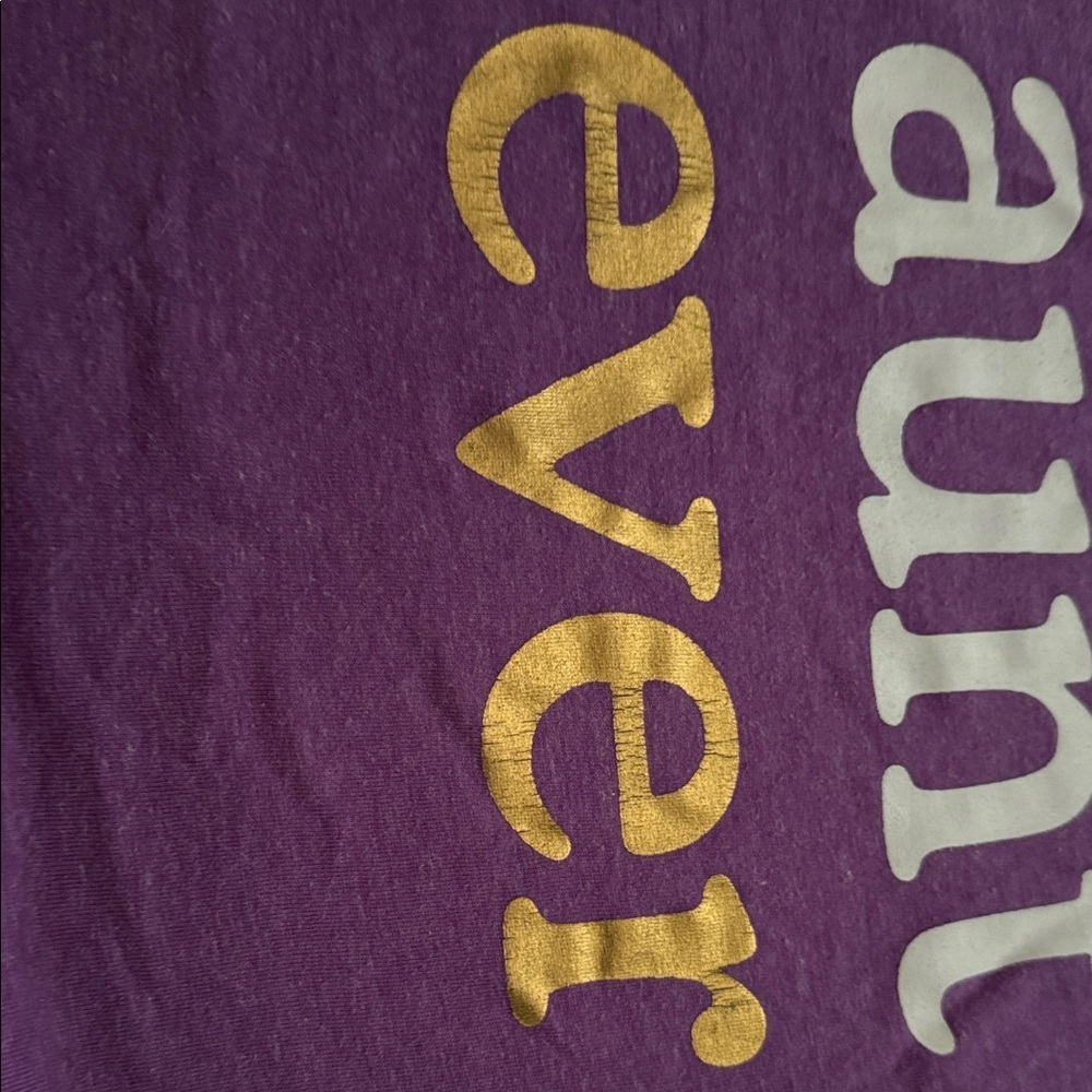 Purple Graphic Tee - Best Aunt Ever - Picture 4 of 4